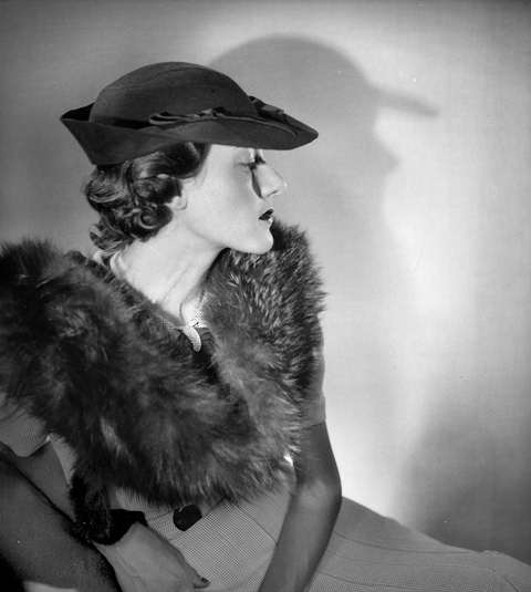 Fashion in 1930s - Feutre Maria Guy