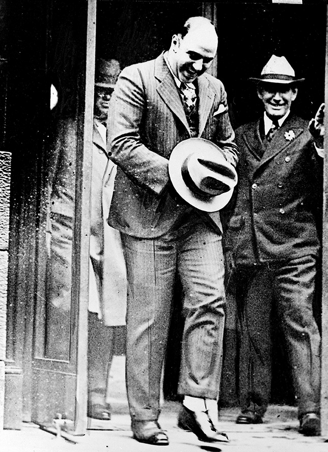 Icon Biography Al Capone