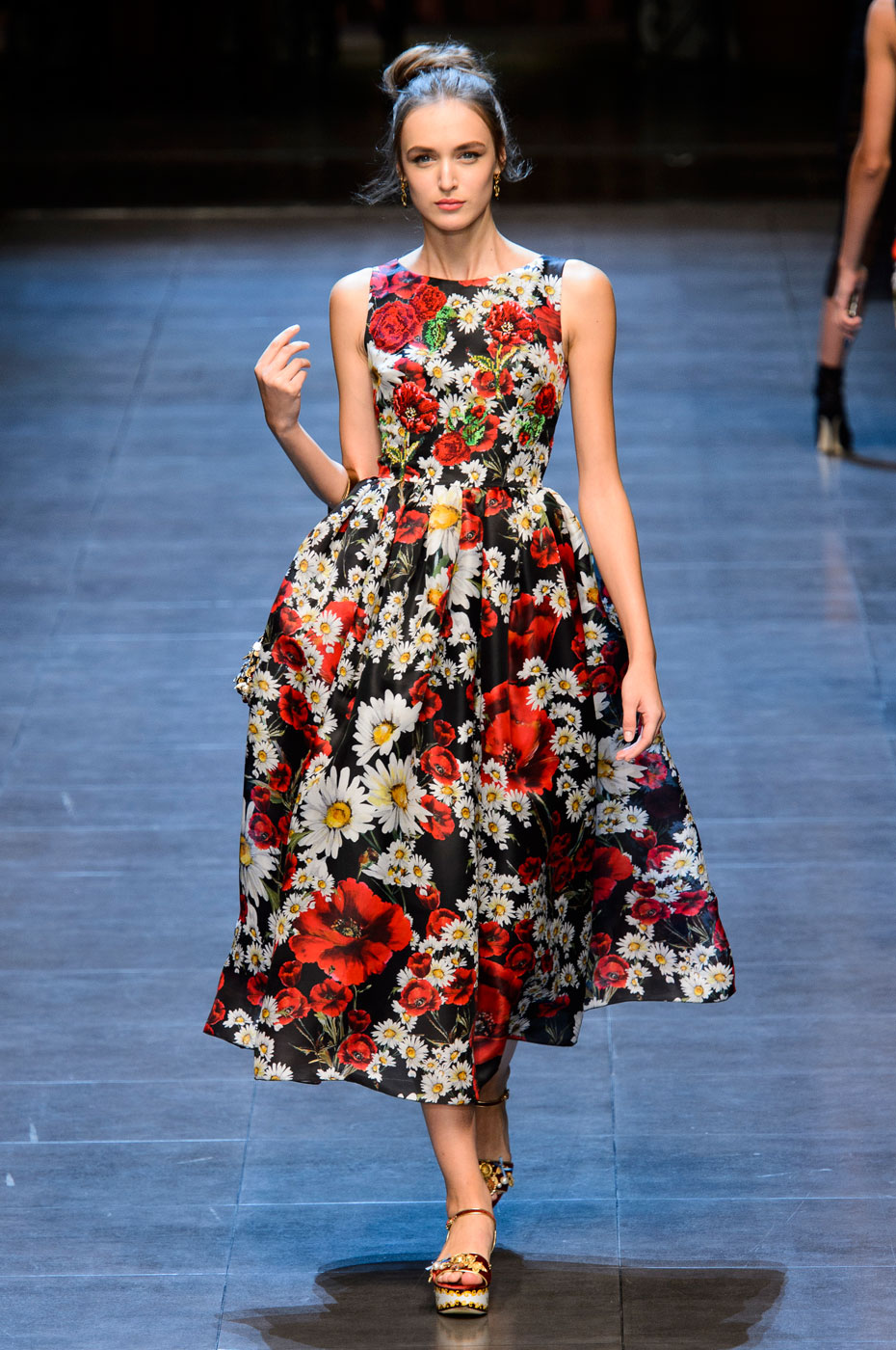 dolce and gabbana dresses 2017