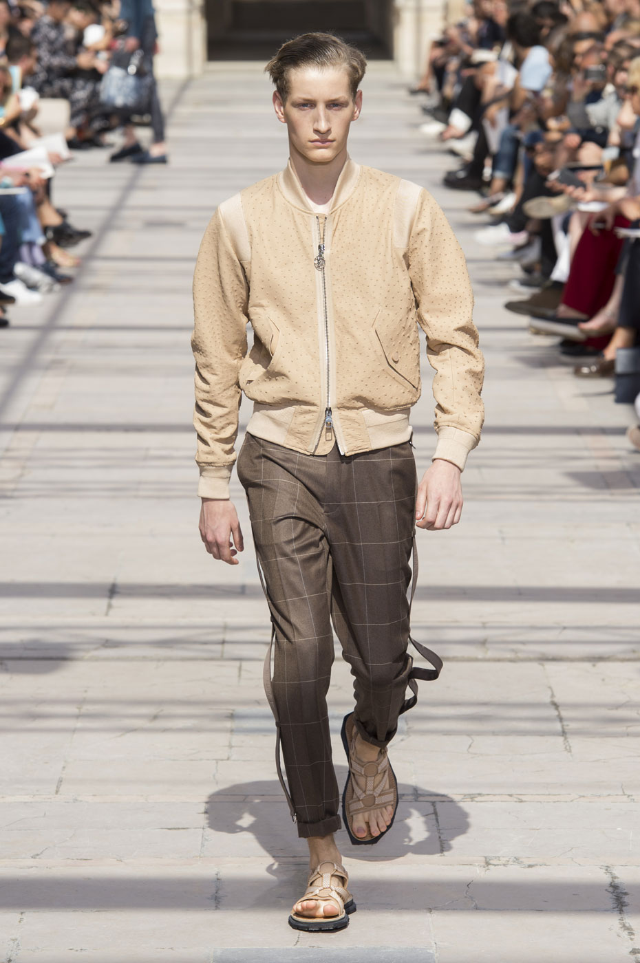 The Perfect Look of the Man Louis Vuitton – Online Shopping Guides