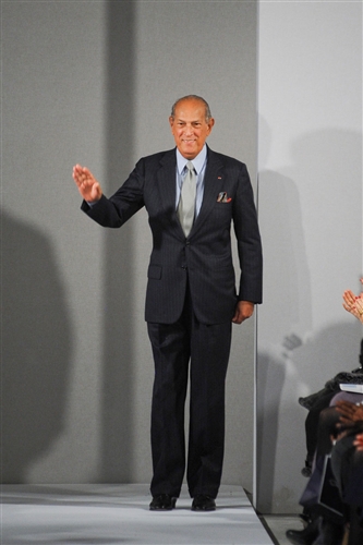 Designer Biography Oscar De La Renta