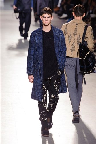 Dries Van Noten - Catwalk Yourself