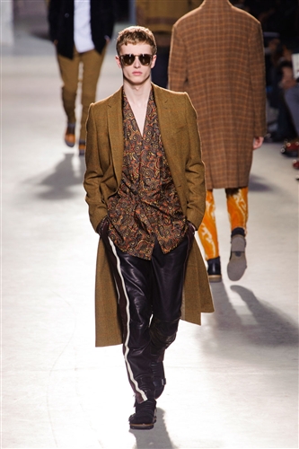 Dries Van Noten - Catwalk Yourself