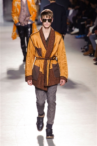 Dries Van Noten - Catwalk Yourself