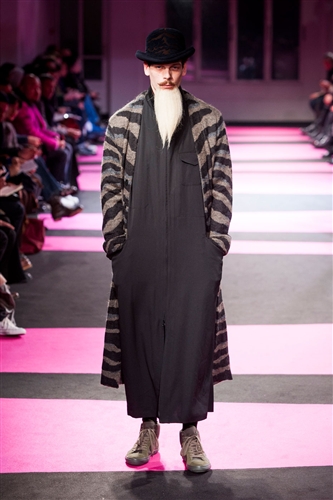 Yohji Yamamoto - Catwalk Yourself