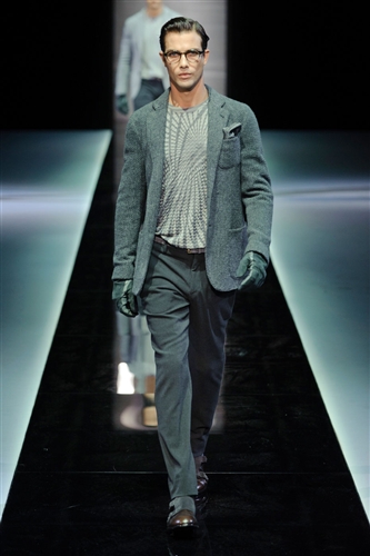 Giorgio Armani - Catwalk Yourself