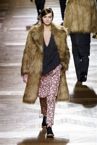 Dries Van Noten - Catwalk Yourself