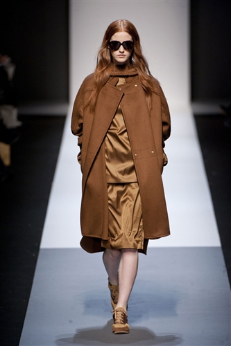 Max Mara - Catwalk Yourself