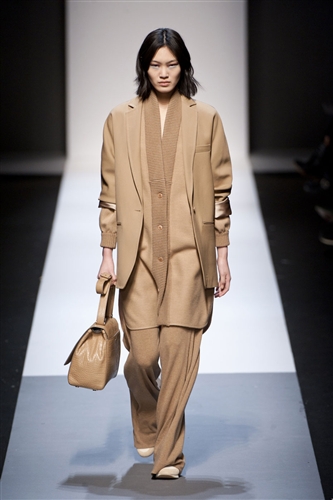 Max Mara - Catwalk Yourself