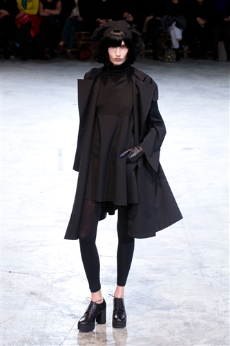 Yohji Yamamoto - Catwalk Yourself