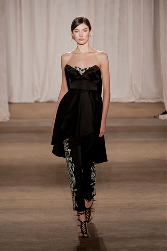 Marchesa - Catwalk Yourself