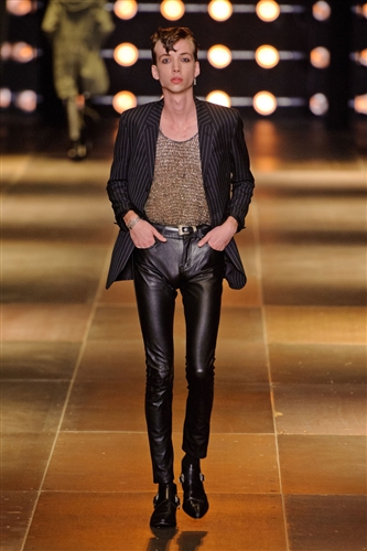 Saint Laurent - Catwalk Yourself