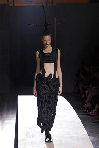 Comme des Garçons Spring Summer 2014 - Catwalk Yourself