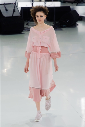 Chanel Haute Couture Spring Summer 2014 - Catwalk Yourself