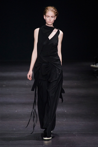 Ann Demeulemeester Autumn-Winter 2014 /2015 - Catwalk Yourself