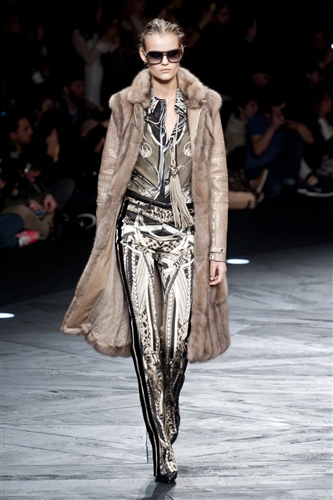 Roberto Cavalli Autumn-Winter 2014 /2015 - Catwalk Yourself