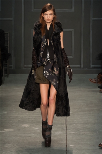 Vera Wang Autumn Winter 2014/2015 - Catwalk Yourself