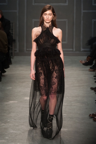 Vera Wang Autumn Winter 2014/2015 - Catwalk Yourself