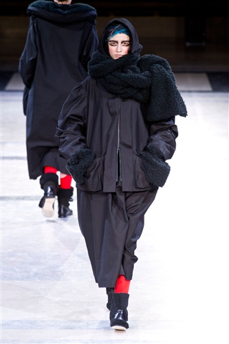 Yohji Yamamoto Autumn-Winter 2014 /2015 - Catwalk Yourself