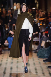 Trends_catwalk_yourself_AW13_cape_hermes