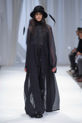 Trends_catwalk_yourself_AW13_gothic_ann_demeulemeester_2