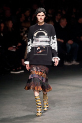 Trends_catwalk_yourself_AW13_grunge_givenchy_3