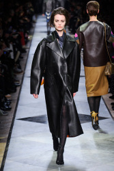 Trends_catwalk_yourself_AW13_leather_loewe_2