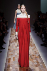 Trends_catwalk_yourself_AW13_scarlet_valentino_3
