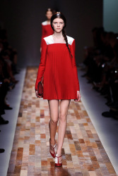 Trends_catwalk_yourself_AW13_scarlet_valentino_4