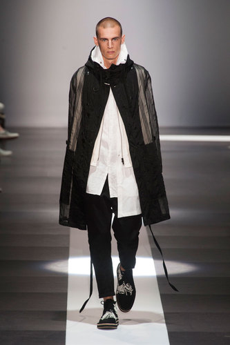 Ann Demeulemeester SS 2015 - Catwalk Yourself