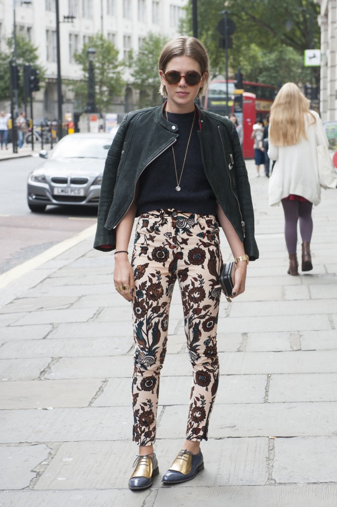 London str S15 066