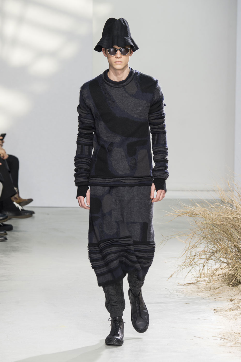 Issey Miyake Men Autumn-Winter 2016-17