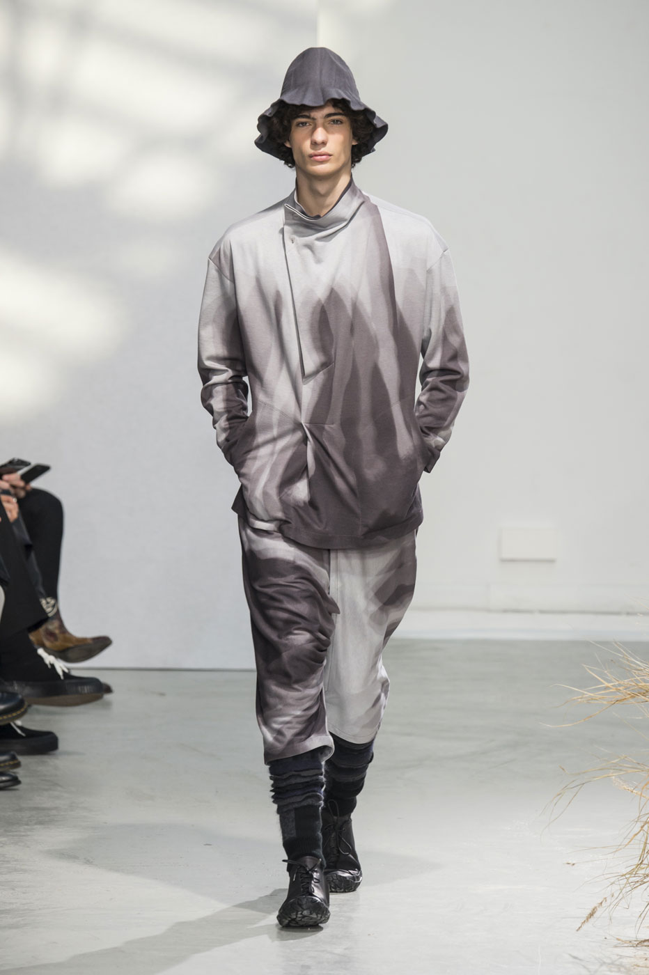 Issey Miyake Men Autumn-Winter 2016-17