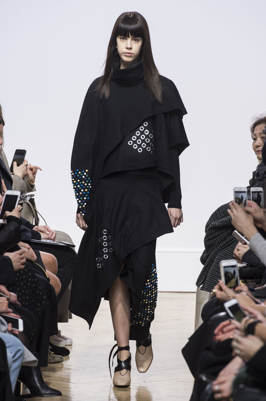 JW Anderson Woman Autumn-Winter 2016