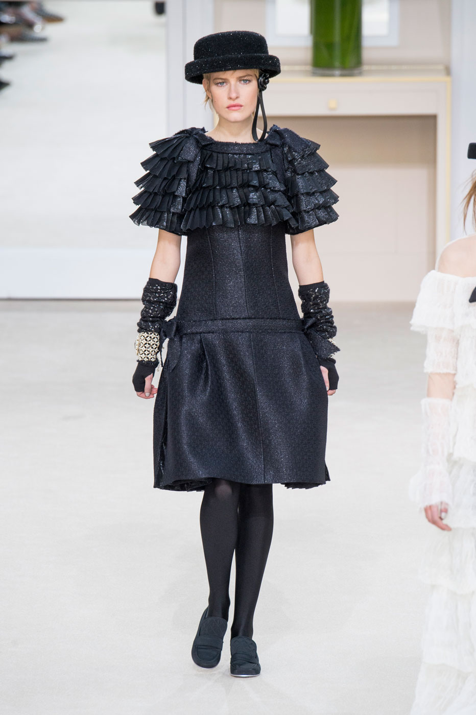 Chanel Woman Autumn-Winter 2016