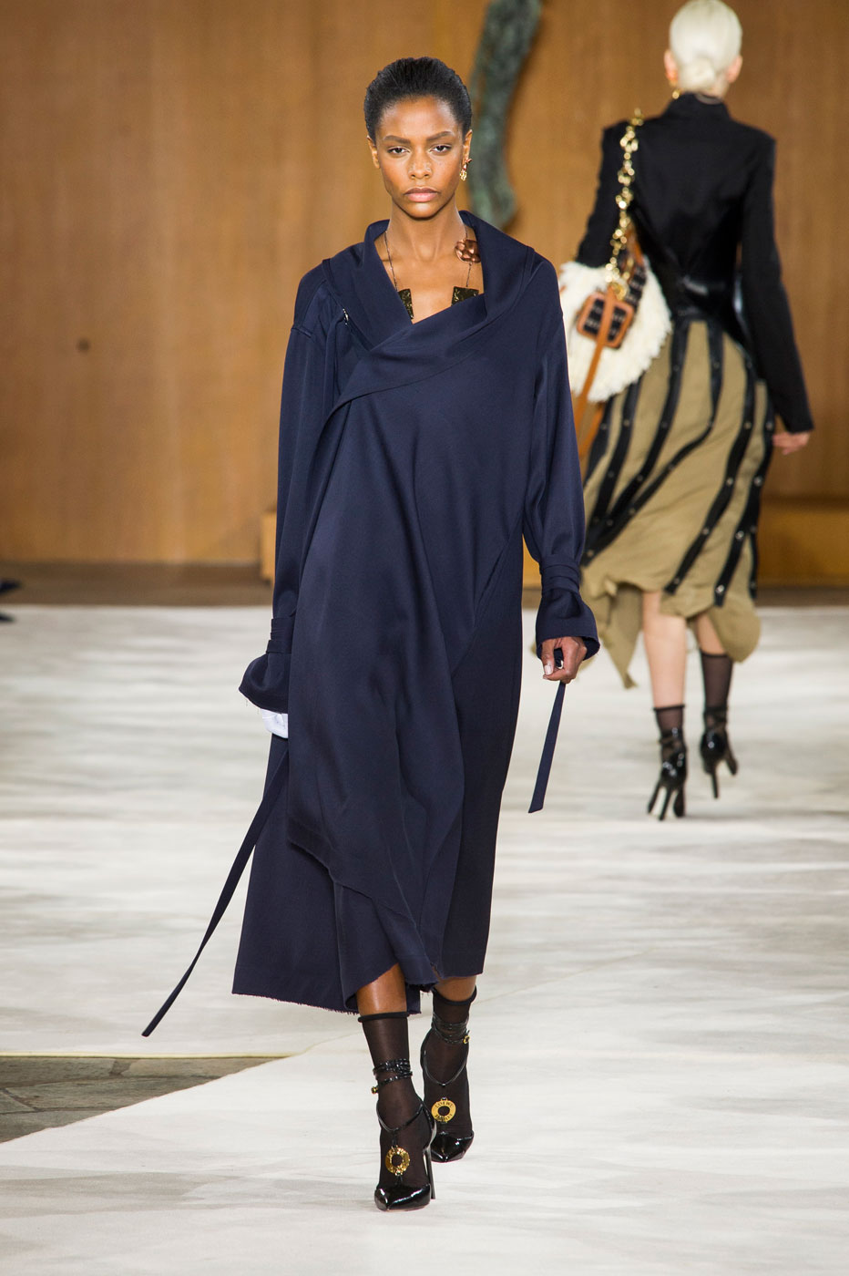 Loewe Woman Autumn-Winter 2016