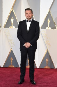 leonardo-dicaprio-oscars-red-carpet-2016