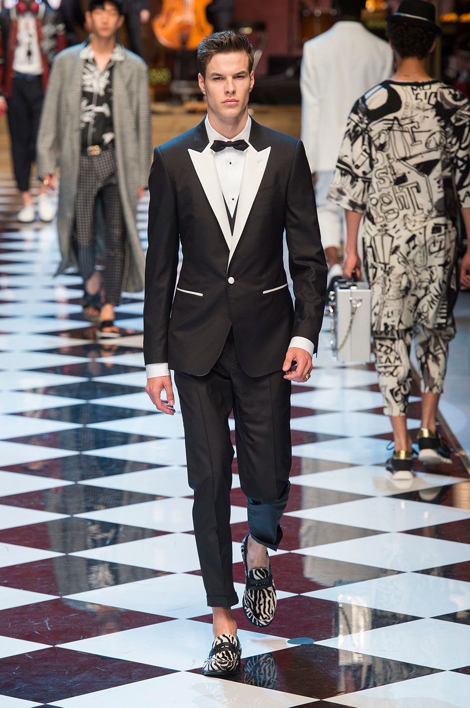 Dolce & Gabbana Off White Gold Striped Tuxedo Slim Fit Suit – PHOENIX LUXE
